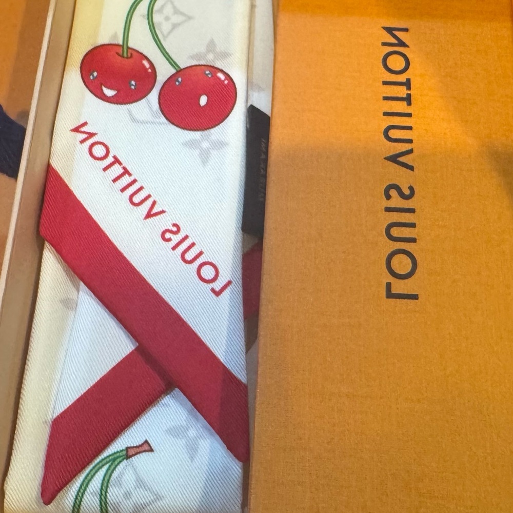 Louis Vuitton x Murakami Cherry Bandeau -Limited Edition - Picture 6 of 6